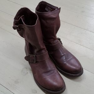 Frye Veronica boot